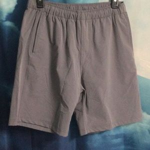 Myles gray shorts L